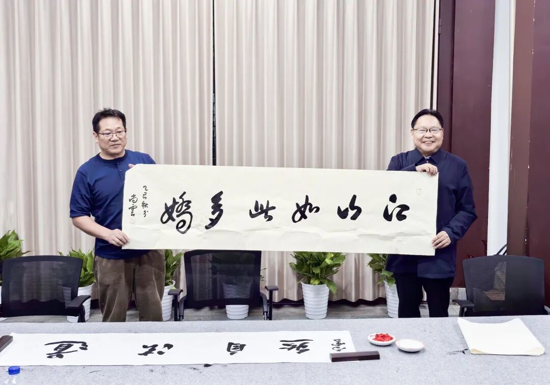 笔墨铸车谷——武汉经开区书画家艺术交流活动成功举行